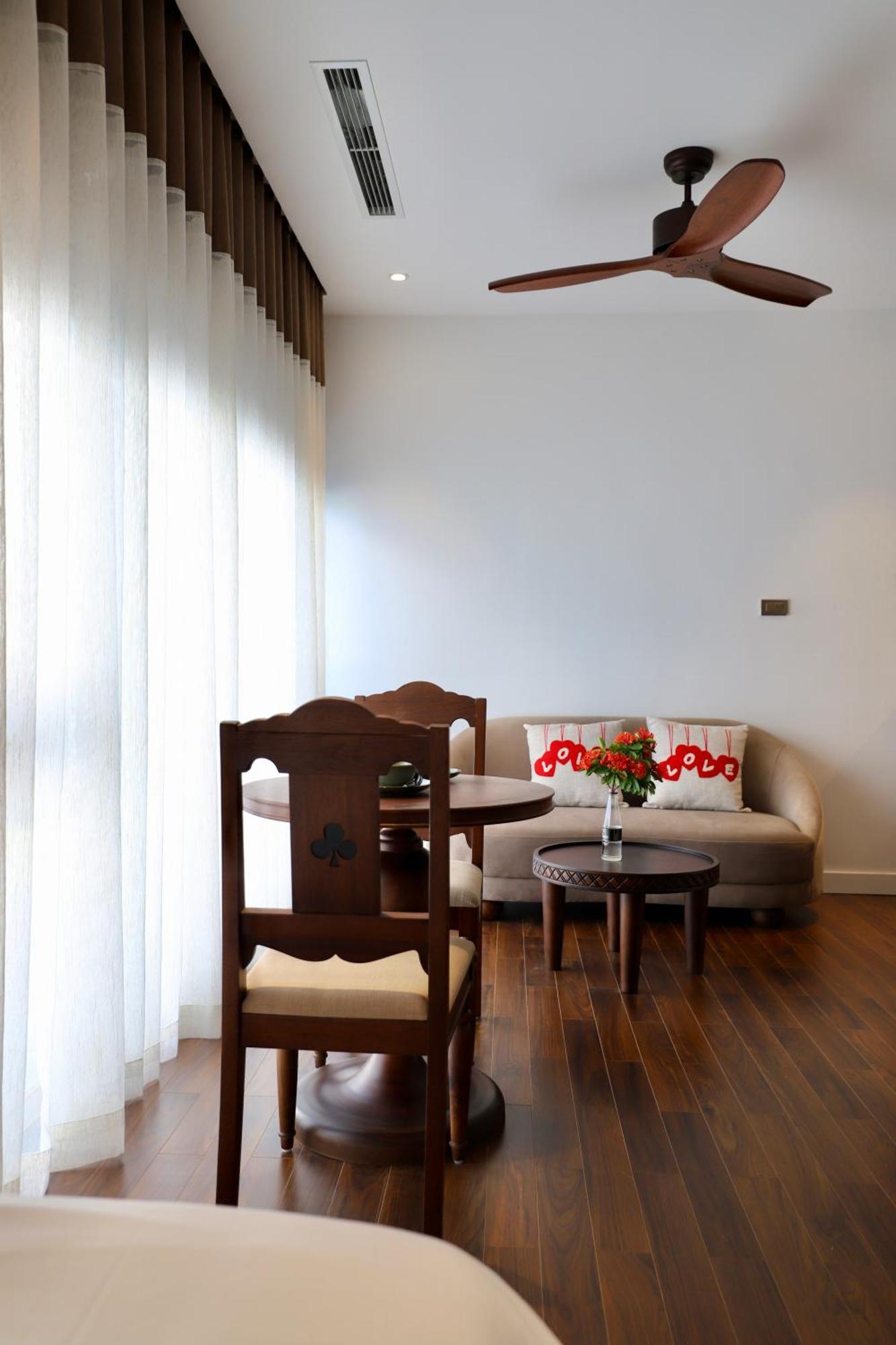 Maison Nha 17 Ton That Thiep Hanoi Exterior photo